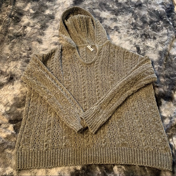Hooded Knit Sweater - Picture 2 of 5